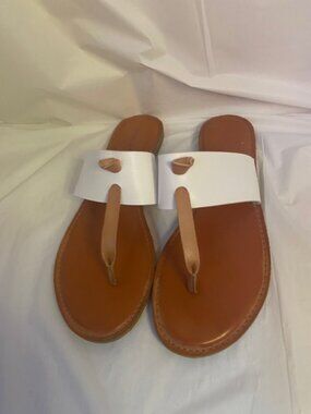 Rock and Candy by ZIGI Blaney Flat White and Brown Thong Sandal, Women's Size 9